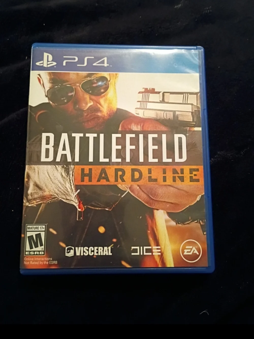 Battlefield Hardline PlayStation 4 game in good condition.